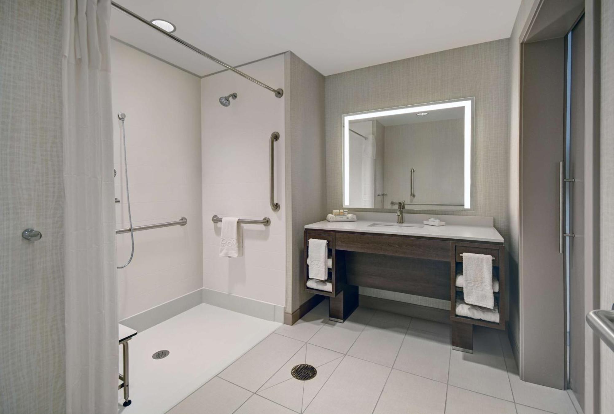 Hotel Home2 By Hilton Blacksburg