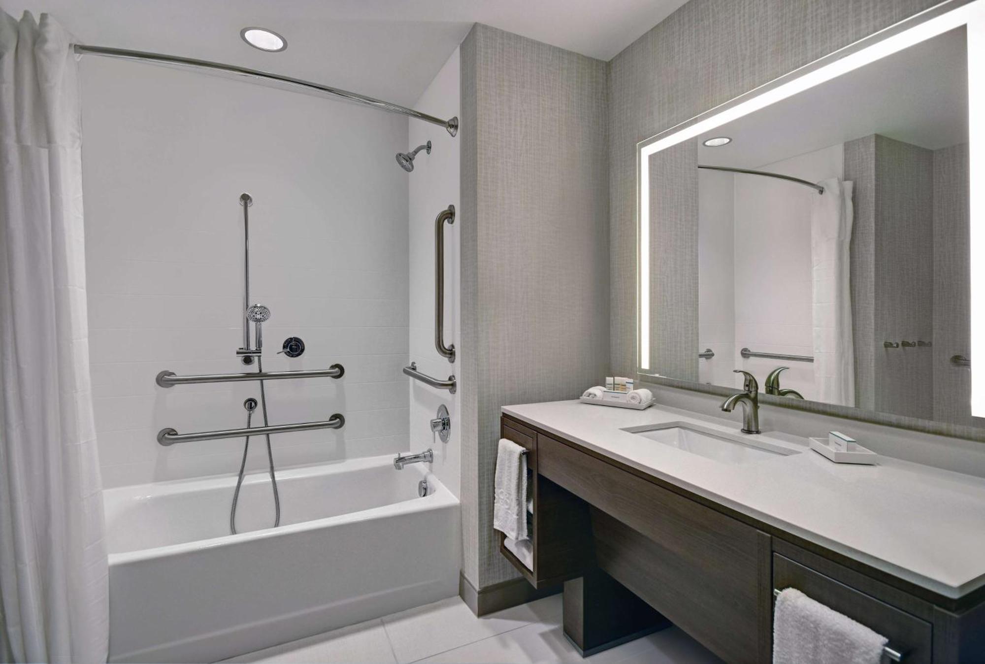 Hotel Home2 By Hilton 3*